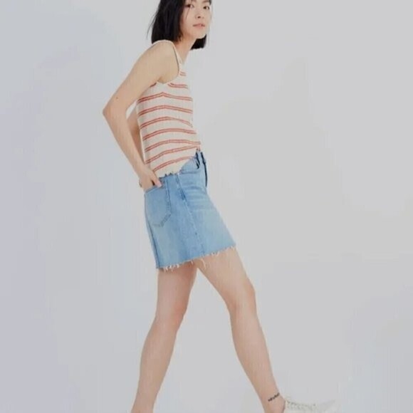 *2/$25* Madewell Rigid Denim Mini Skirt 28 Waist Womens Light Wash Raw Hem L4531 - Picture 7 of 10
